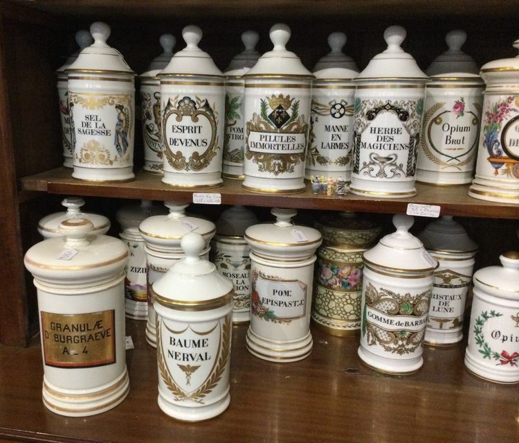 New Collection of ANCIENT PHARMACY POTS in Porcelain and Glass.