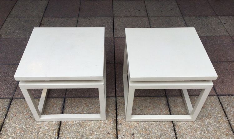 Deux Tables  Basses En Bois Laqué Couleur Ivoire Années 70