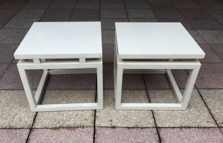 Deux Tables  Basses En Bois Laqué Couleur Ivoire Années 70