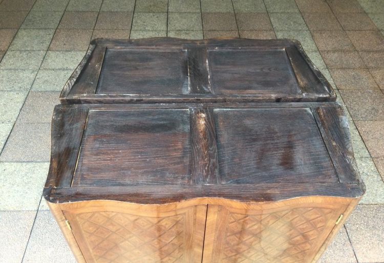 Paire  De Buffets  à Hauteur d'Appui En Marqueterie.