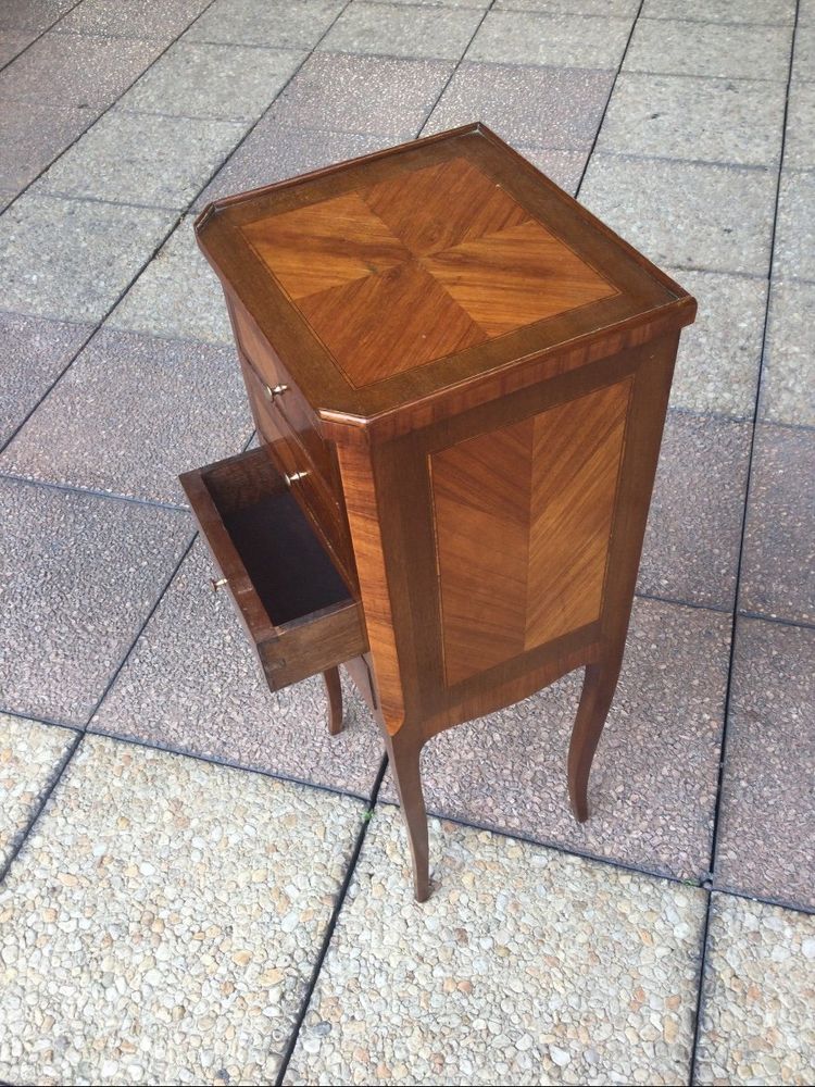 Un Chevet Ou Petit Meuble ''d'entre-deux''  En Marqueterie