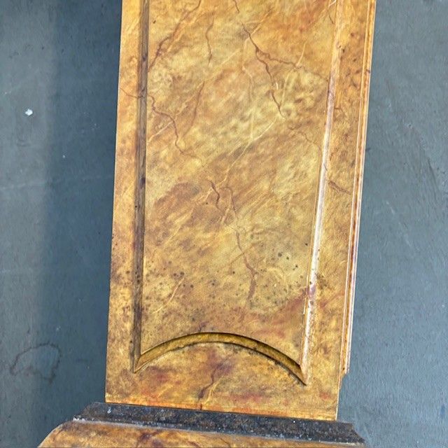 Ancient column XVIII century lacquered base painted fake marble. Siena Yellow. Measurements h 108. Base 33 x 33