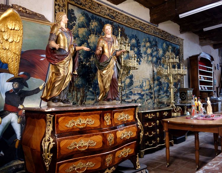 Coppia di fanciulle lignee policrome veneziane 