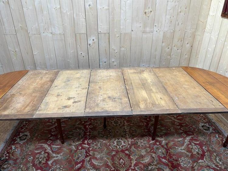 Table ovale en merisier 25 personnes 