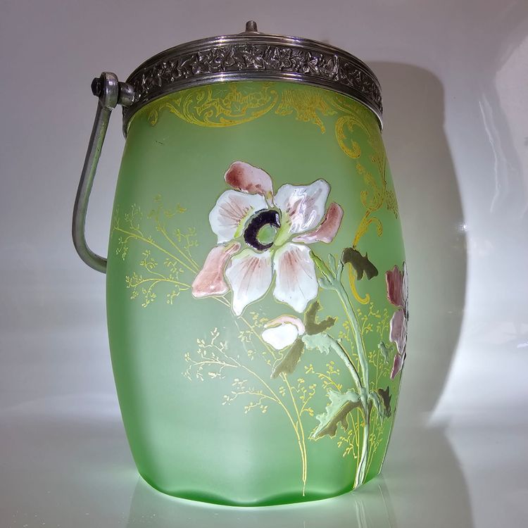 Biscuit Bucket