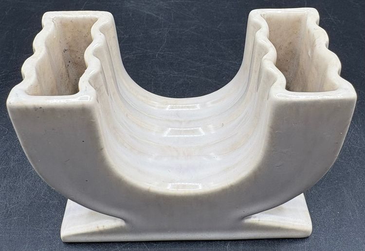 SMALL ROBJ VASE
