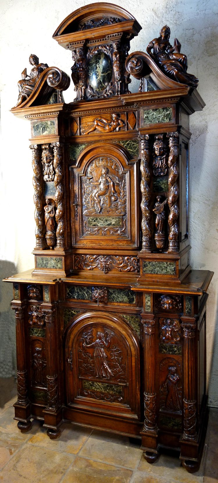 Bellifontain cabinet attributed to the Ribaillier house, supplier to Napoleon III