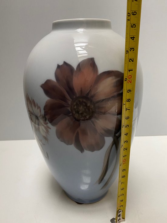 COPENHAGEN VASE CIRCA 1930-40