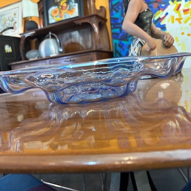 Large Murano Vittorio Zecchin 1930 glass centrepiece plate, diameter 40 cm.