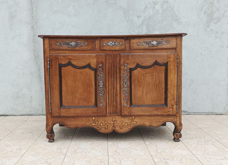 Louis XV-Sideboard aus Kirschholz, 18. Jahrhundert