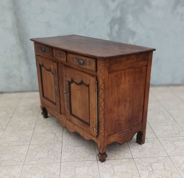 Louis XV-Sideboard aus Kirschholz, 18. Jahrhundert