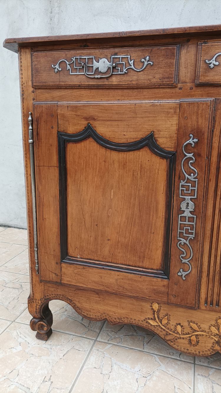 Louis XV-Sideboard aus Kirschholz, 18. Jahrhundert