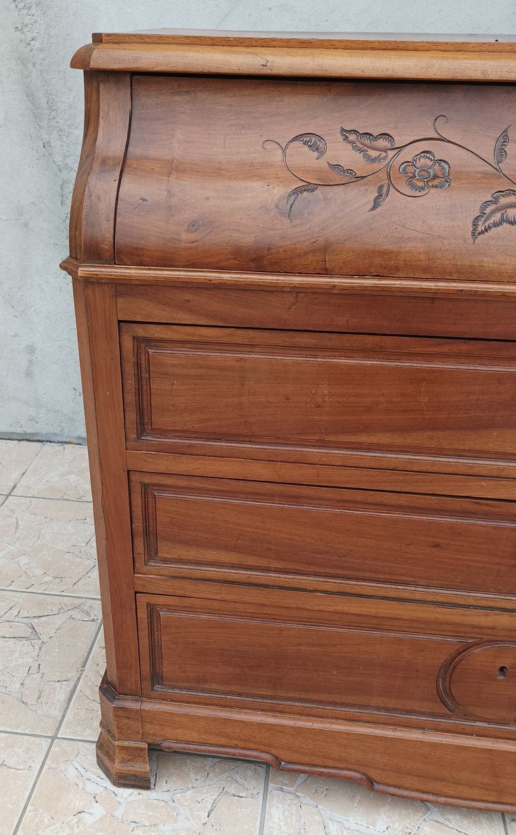 Commode Louis Philippe en noyer