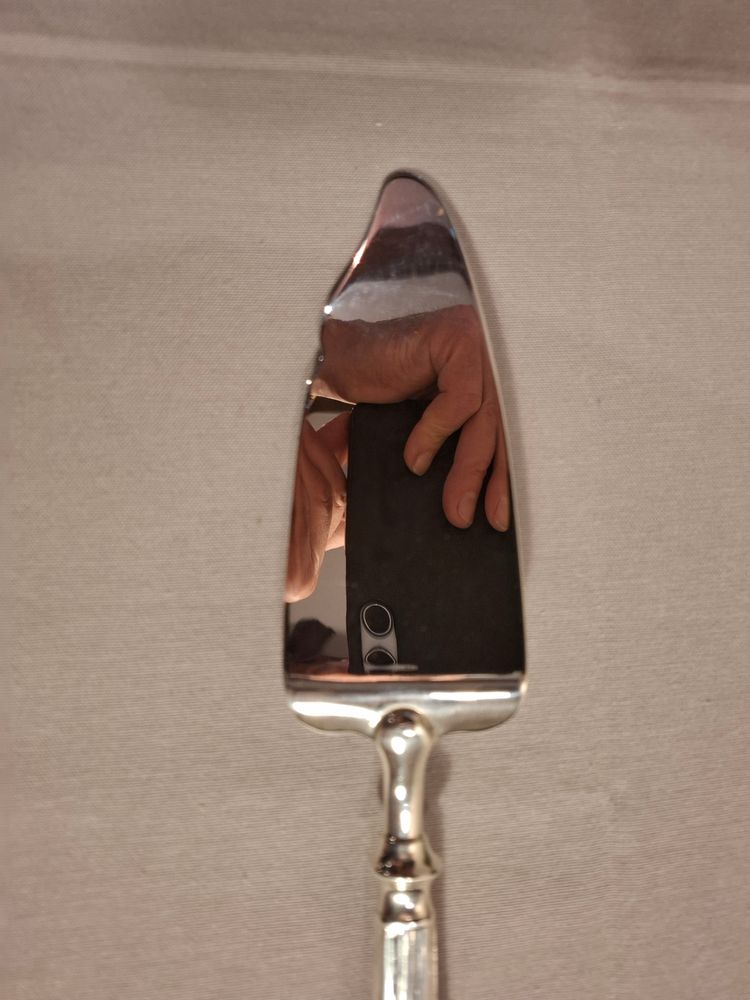 Christofle silver-plated cake server.