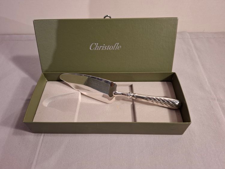 Christofle silver-plated cake server.