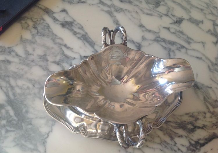 Saucière En Argent Massif De Forme Navette De Style Louis XV 