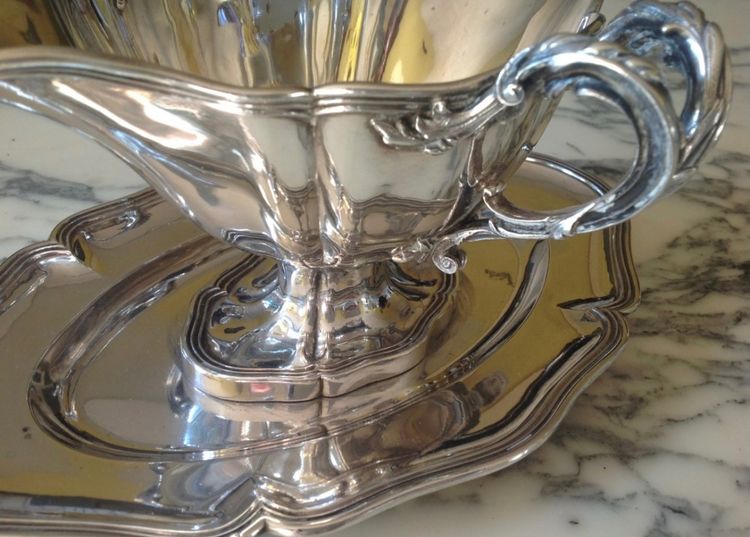 Saucière En Argent Massif De Forme Navette De Style Louis XV 