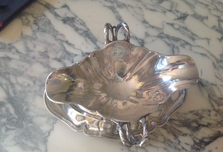 Saucière En Argent Massif De Forme Navette De Style Louis XV 