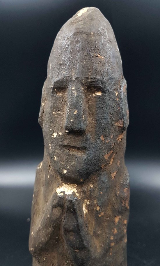 Statue "Putali", pierre, Népal
