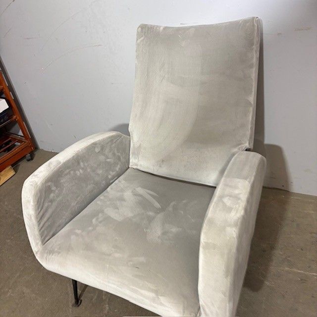 Mid Century 50s armchair “Gigi Radice” grey colour. Iron legs