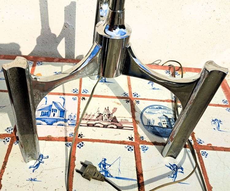 lampada da terra vintage anni '60 con treppiede 