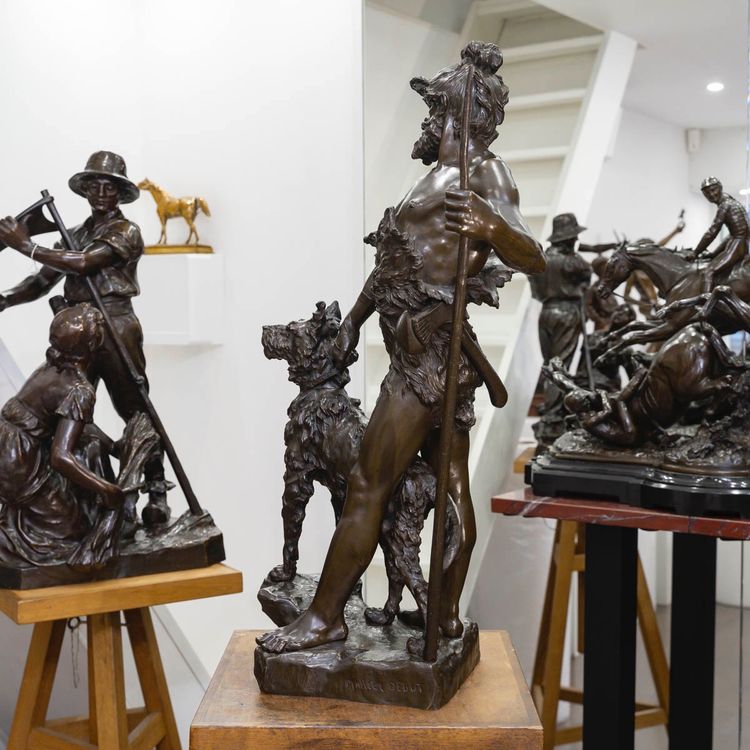 Scultura - Il cacciatore gallico, Marcel Debut (1865-1933) - Bronzo
