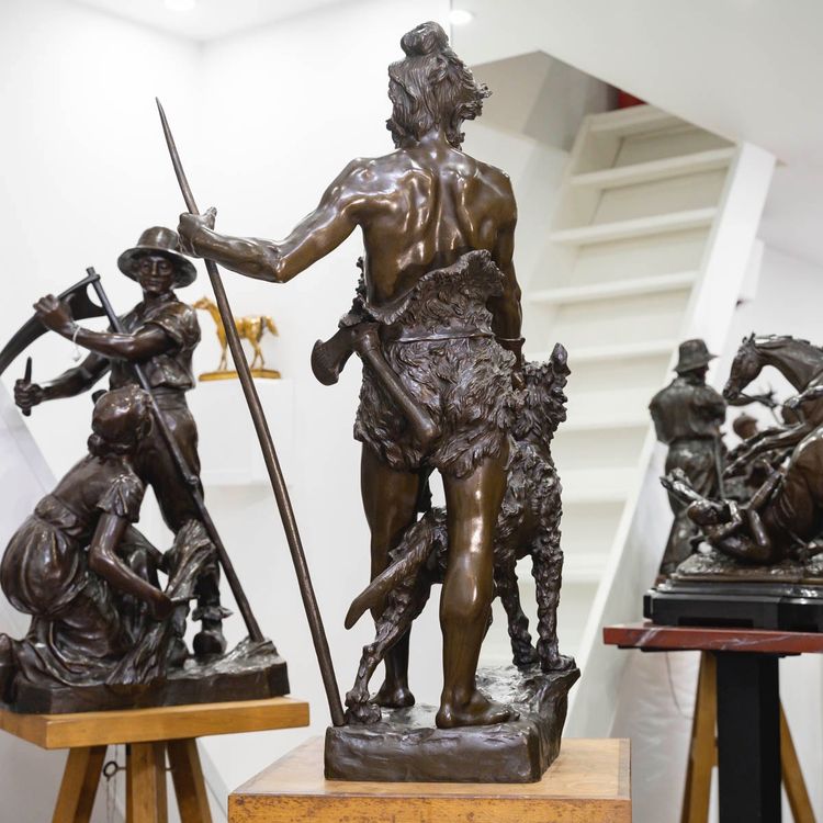 Scultura - Il cacciatore gallico, Marcel Debut (1865-1933) - Bronzo