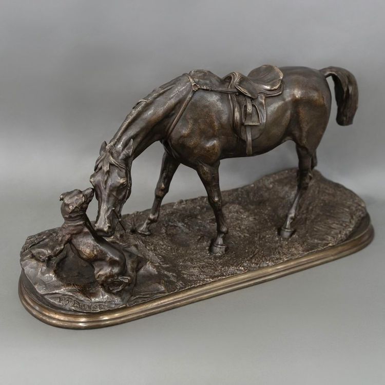 Scultura - Cavalla nella stalla che gioca con un cane, Pierre-Jules Mêne (1810-1879) - Bronzo