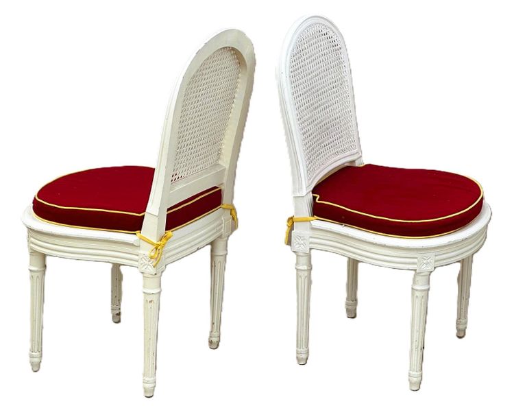 Set of 8 Chairs