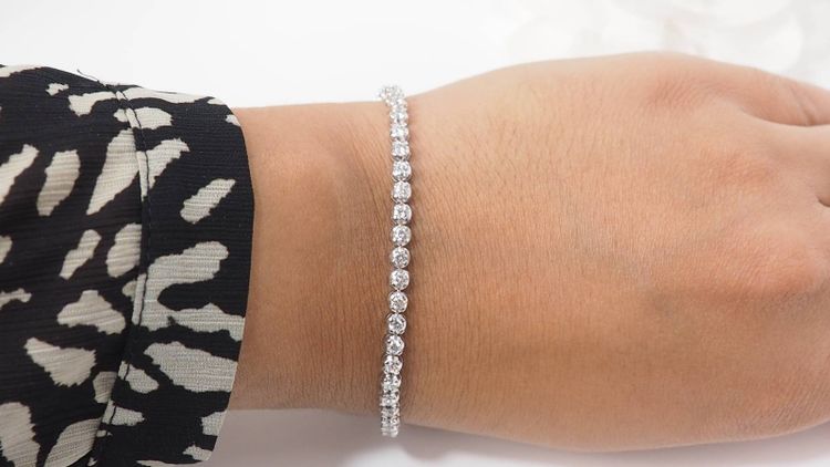 Bracciale fiume in oro bianco e diamanti 3 ct
