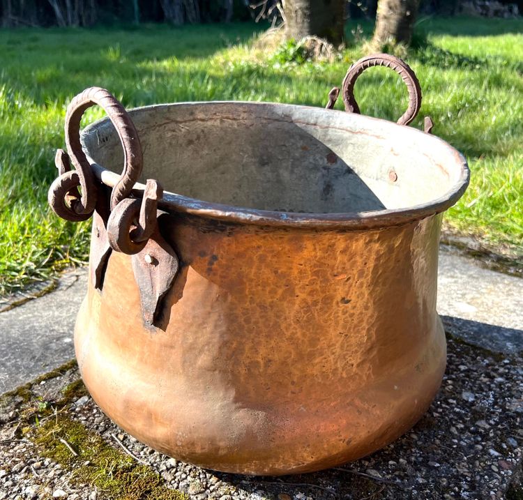 Marmite Ancienne en Cuivre, XIXe siècle – Intérieur Étain, Anses en Fer Forgé