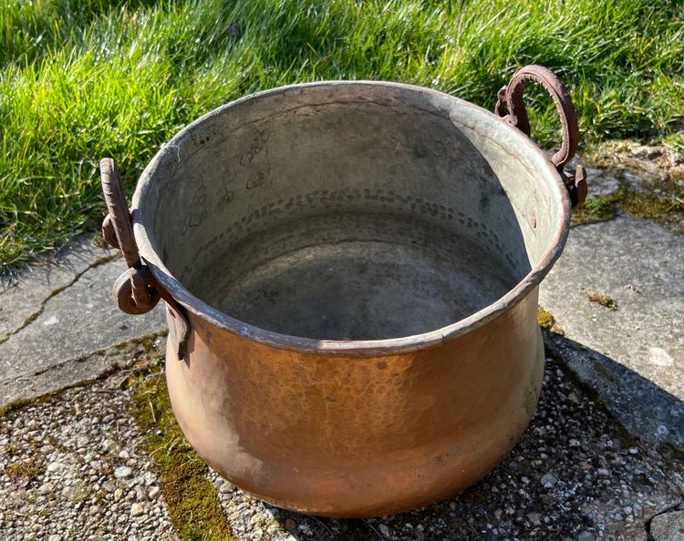 Marmite Ancienne en Cuivre, XIXe siècle – Intérieur Étain, Anses en Fer Forgé