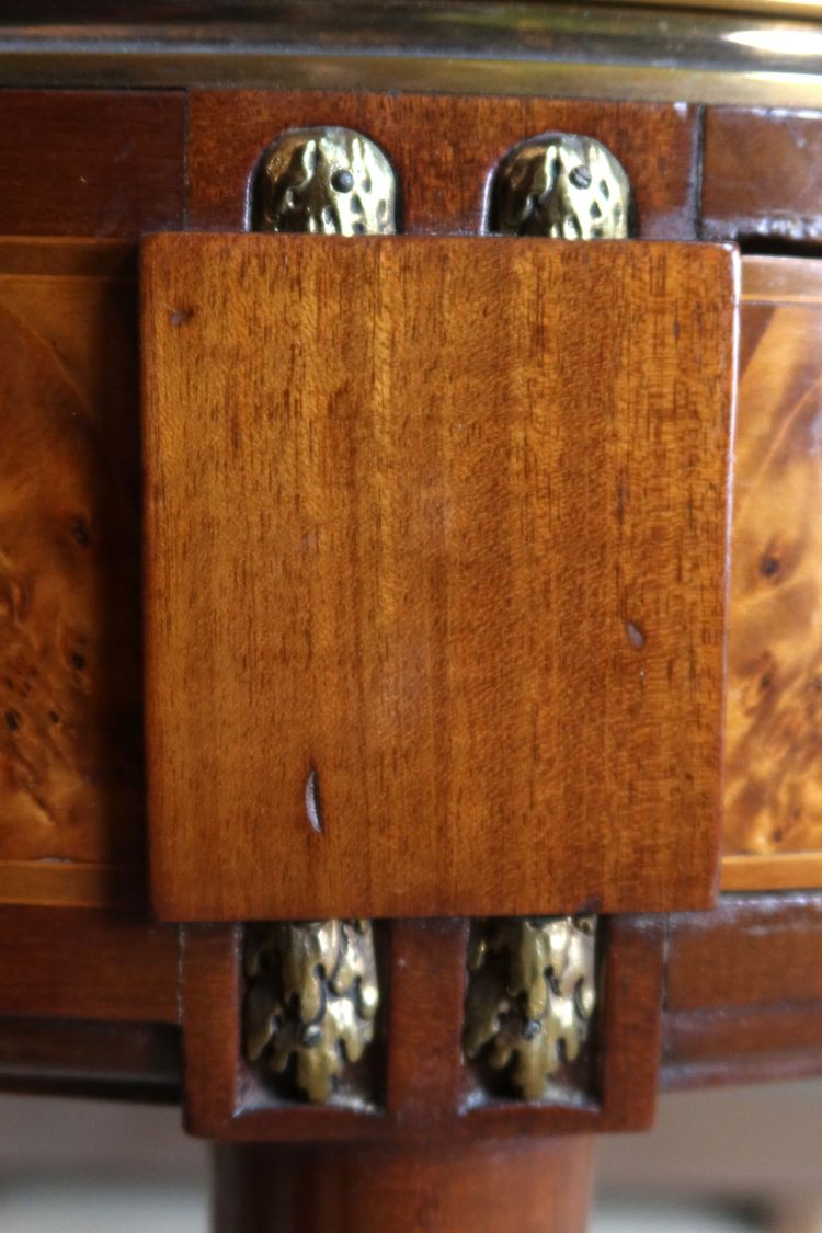 Table à jeux en loupe des années 1940