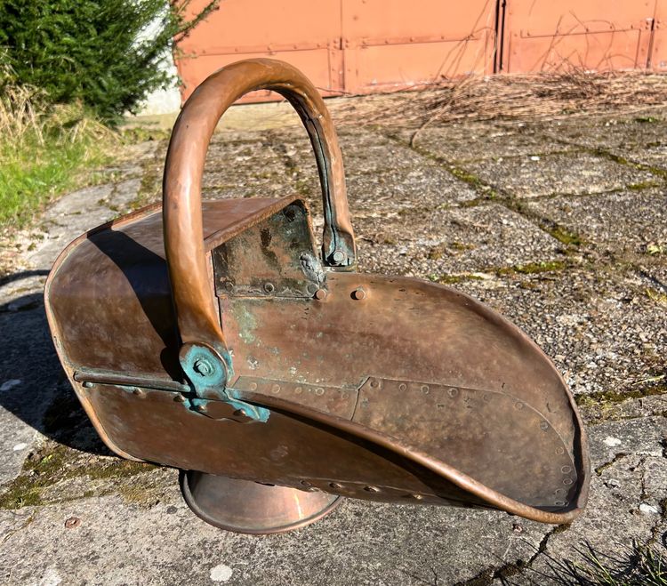 Porte-seau à charbon en cuivre – XIXe siècle