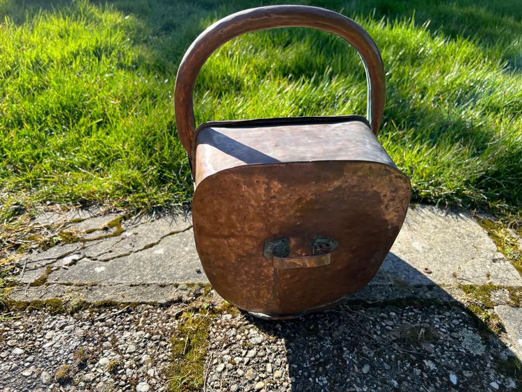 Porte-seau à charbon en cuivre – XIXe siècle