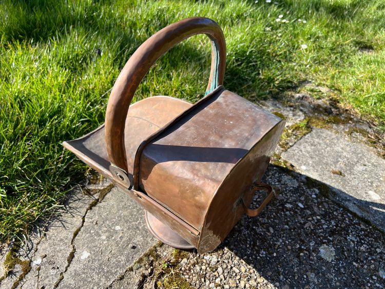 Porte-seau à charbon en cuivre – XIXe siècle