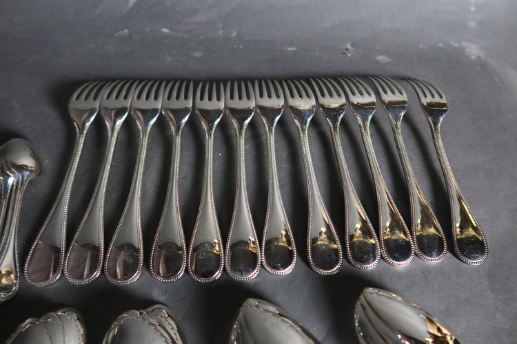 Christofle Perles 61-piece cutlery set