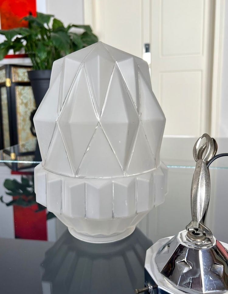 Art Deco Hanging Lamp - Chromed Metal And Frosted Glass Globe - Luminaire XXe siècle