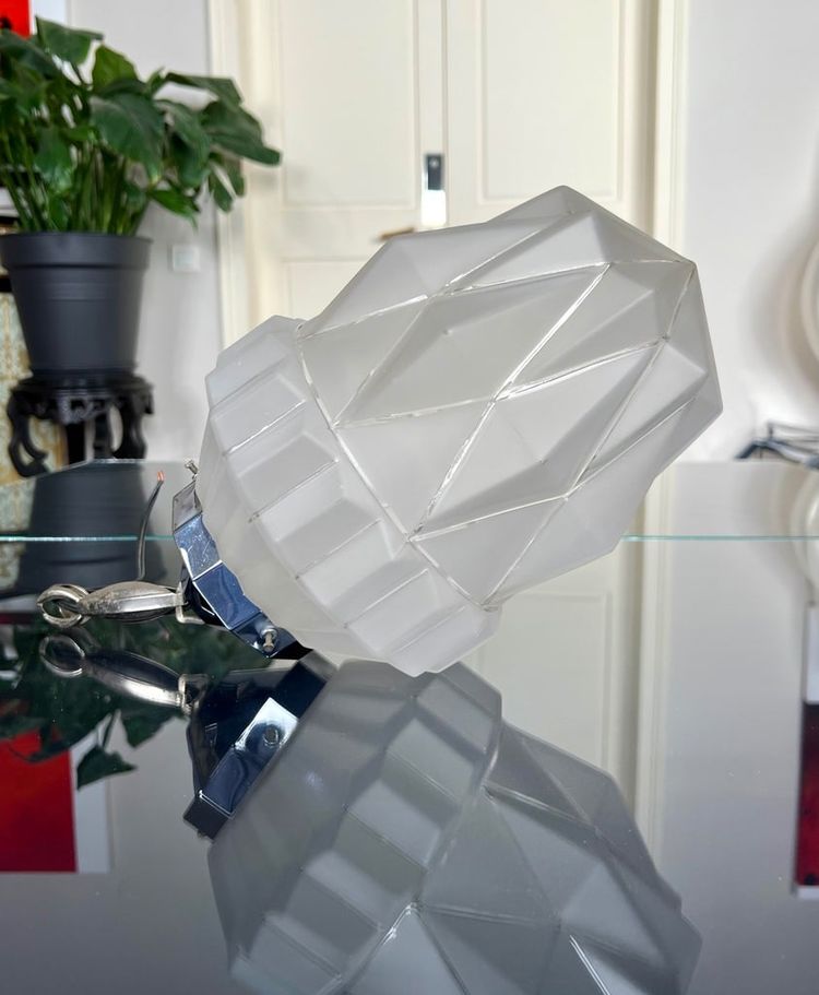 Art Deco Hanging Lamp - Chromed Metal And Frosted Glass Globe - Luminaire XXe siècle