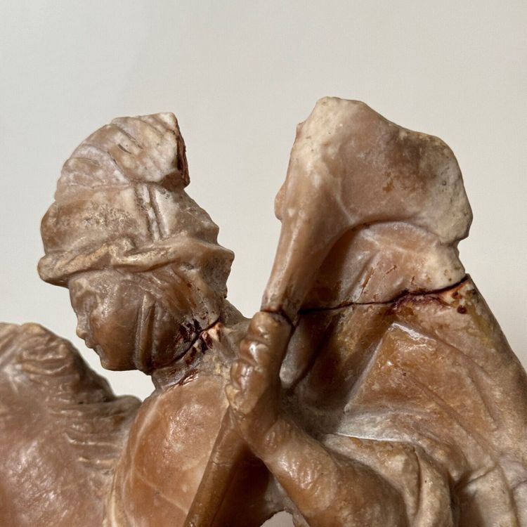 Scultura in alabastro di San Giorgio che uccide il drago, XVII secolo