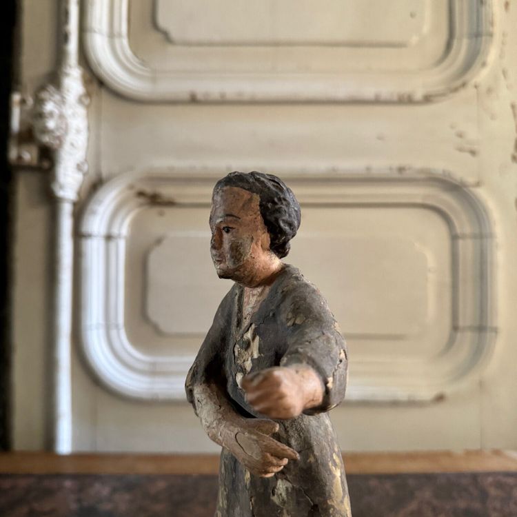 Statuette représentant un sujet religieux XVIIIe bois polychrome