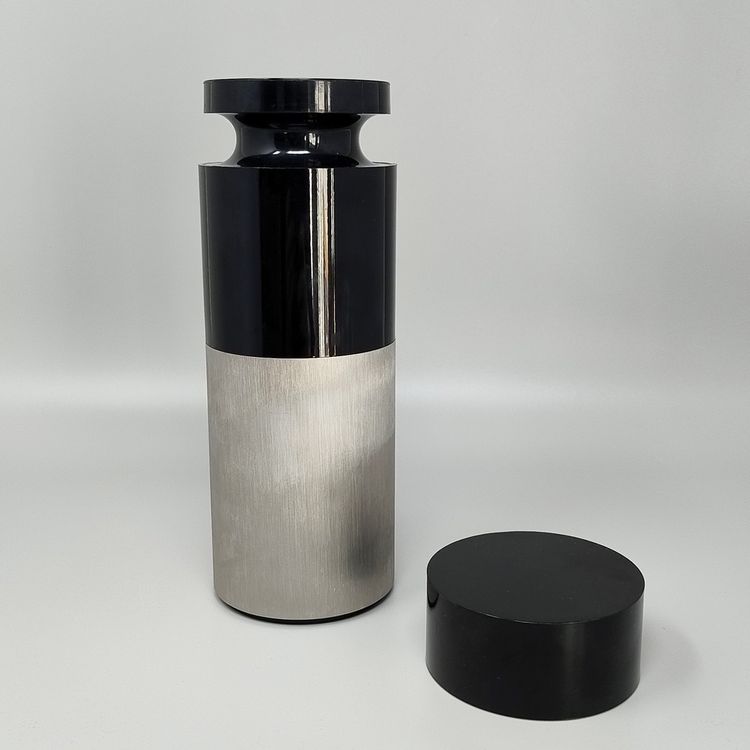 1970s Stunning Cini & Nils Cocktail Shaker by OPI Milano. Made in Italy