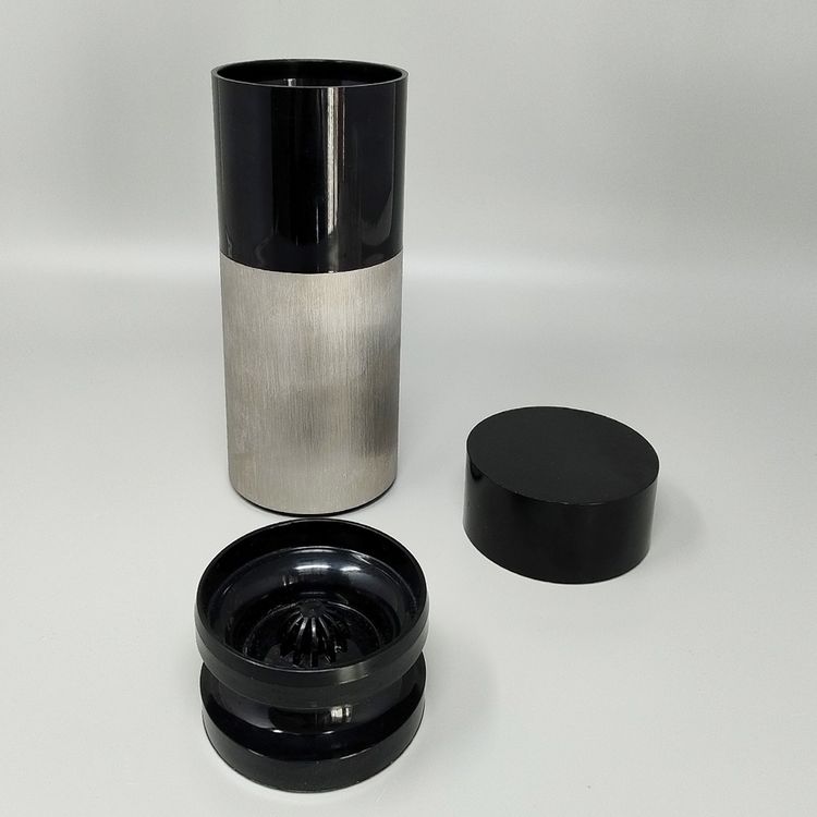 1970s Stunning Cini & Nils Cocktail Shaker by OPI Milano. Made in Italy