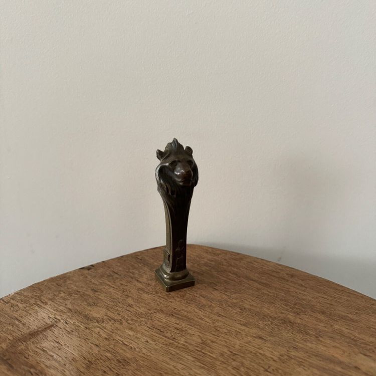 Cachet sceau en bronze tête de lion par Frécourt fin XIXe