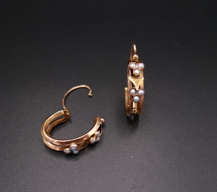 Orecchini creoli Napoleone III, perle pregiate, oro rosa 18 carati.