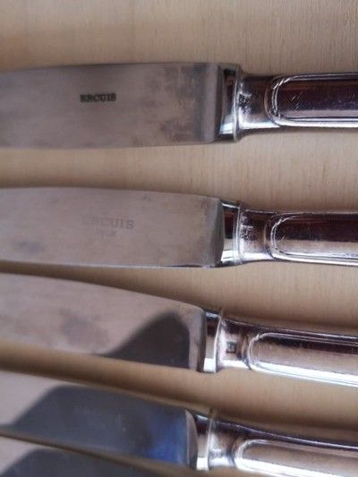 24 couteaux en métal argenté ERCUIS modèle Perles