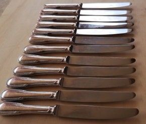 24 couteaux en métal argenté ERCUIS modèle Perles