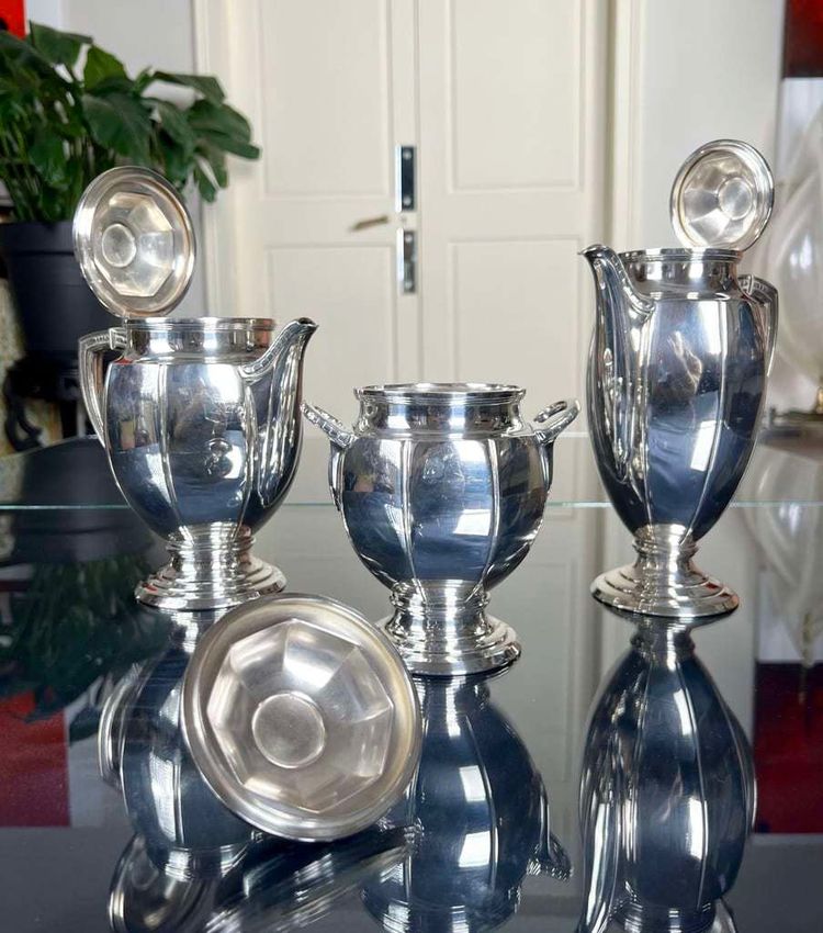 Art Deco Tee Und Kaffeeservice - Teekanne Gießkanne Zuckerdose - Silberne Metallformstücke