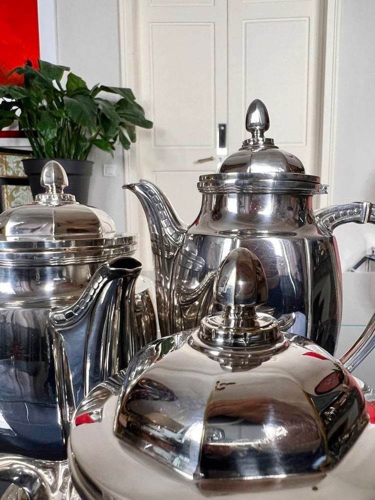 Art Deco Tee Und Kaffeeservice - Teekanne Gießkanne Zuckerdose - Silberne Metallformstücke
