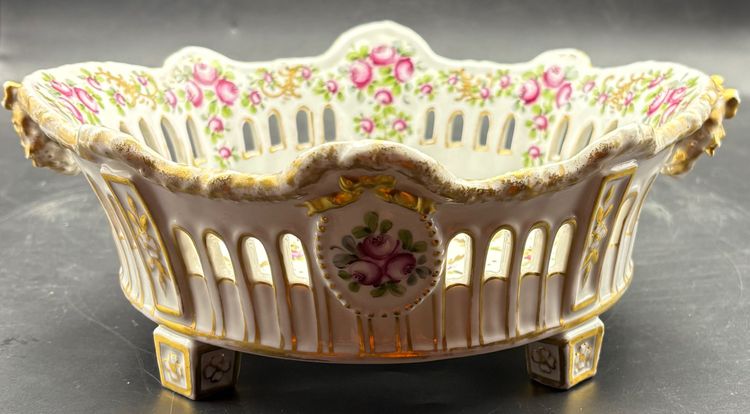 PORCELAIN PLANTER